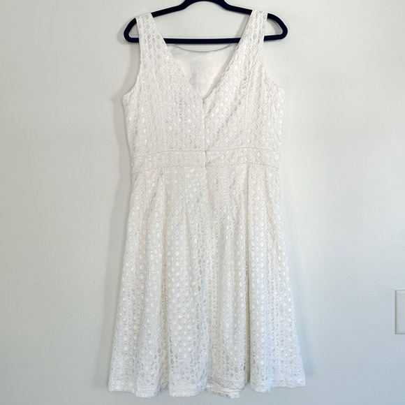 WHBM White Mini Dress Size 12 - Picture 5 of 10